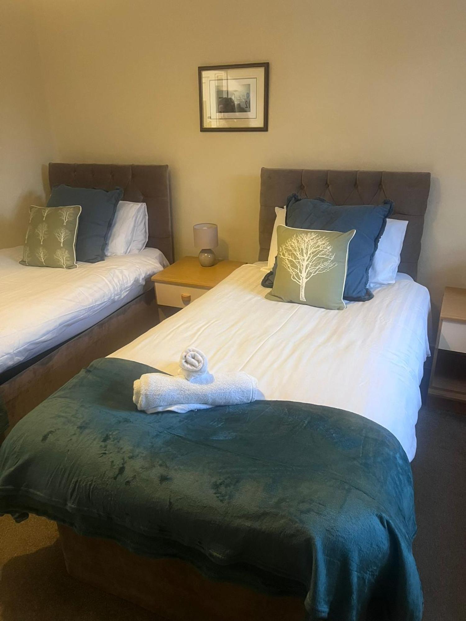 The Crown Hotel Lynton Extérieur photo