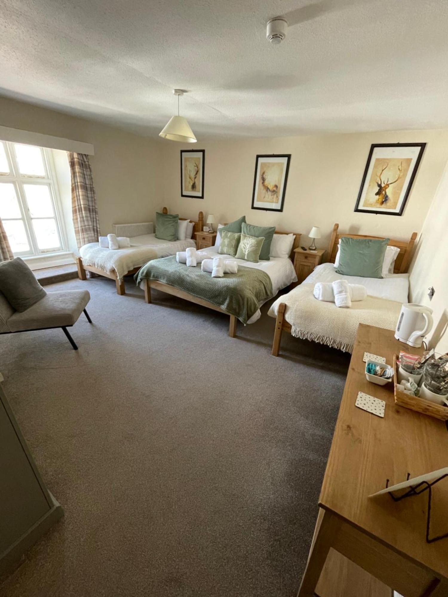 The Crown Hotel Lynton Extérieur photo